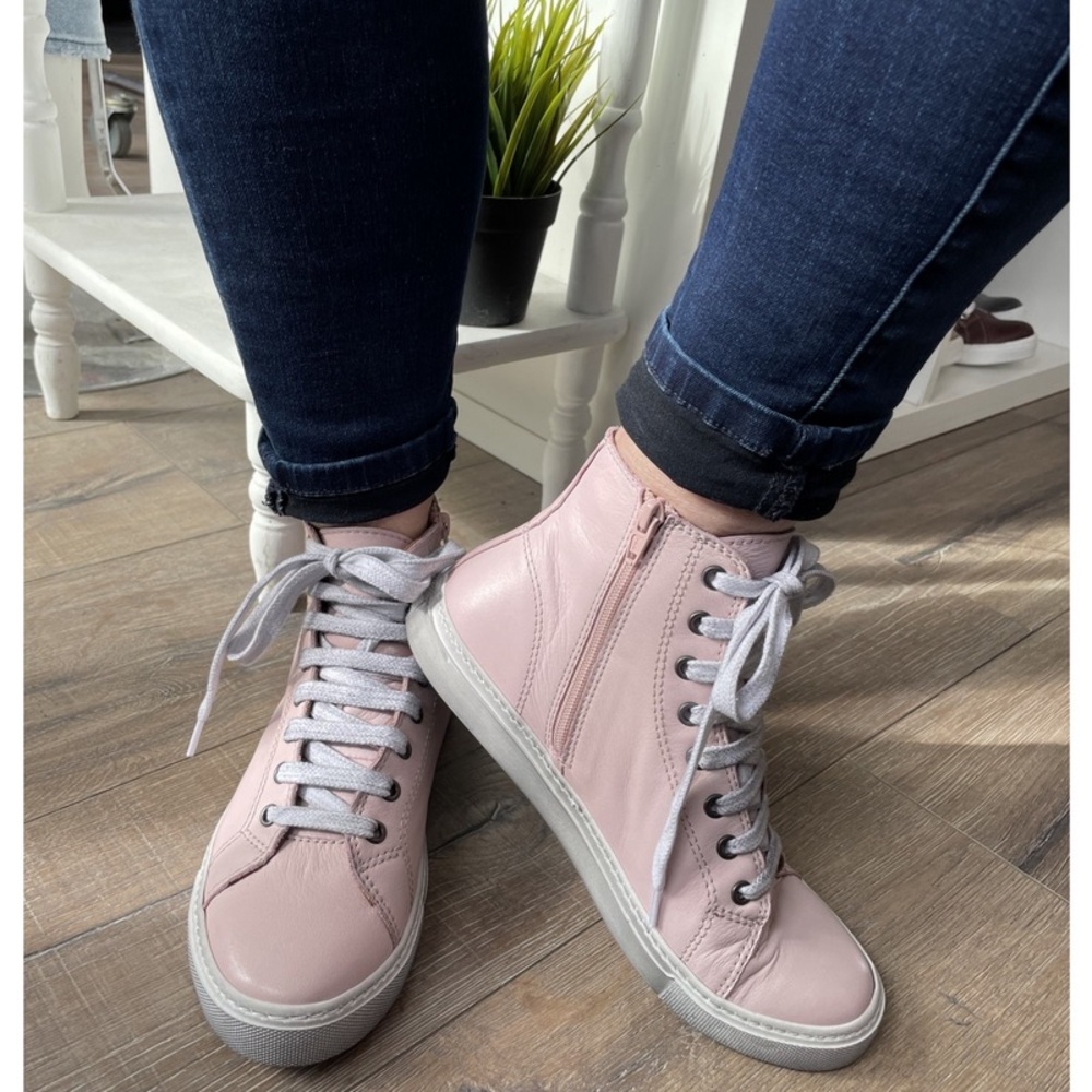 Bueno Riley Womens Zipper Leather High Top Sneakers